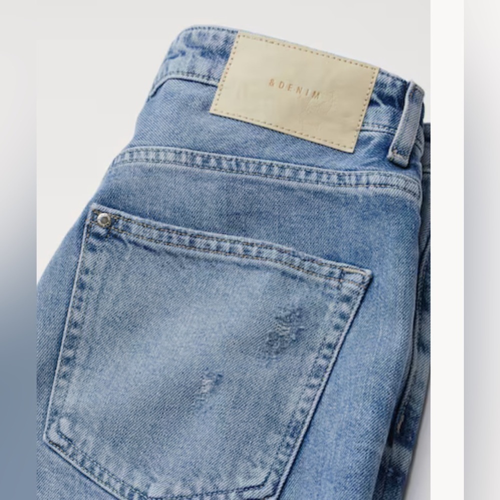 & DENIM BOYFRIEND LOW WAIST BLUE FLY DESTROYED JEANS SIZE 4 - Picture 2 of 7